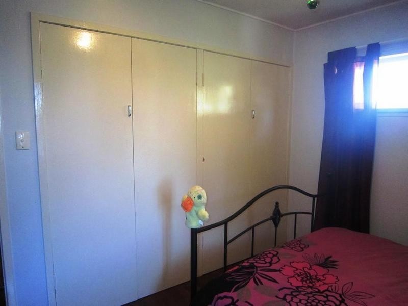 20 Peacock Street, One Mile QLD 4305