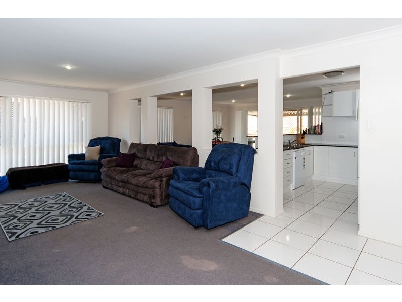 17 Windermere Street, Raceview QLD 4305