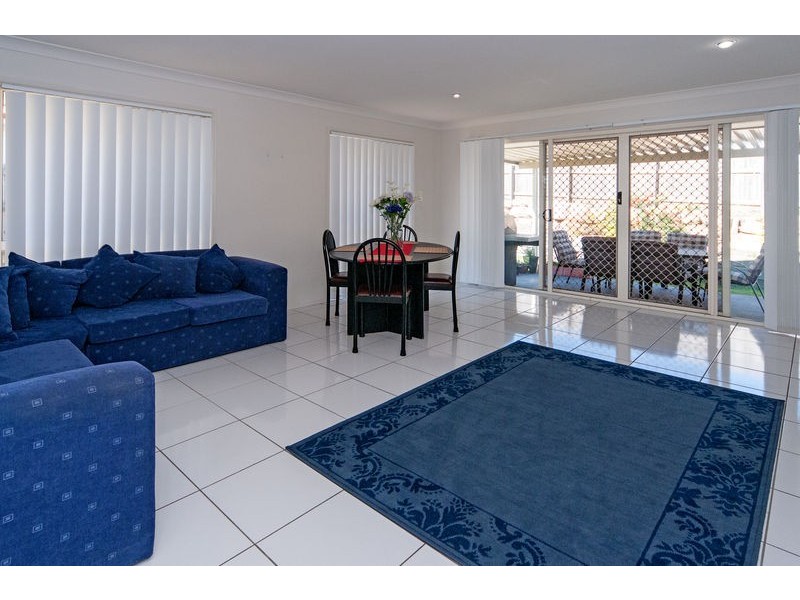 17 Windermere Street, Raceview QLD 4305