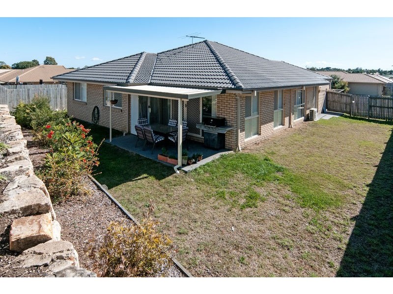 17 Windermere Street, Raceview QLD 4305