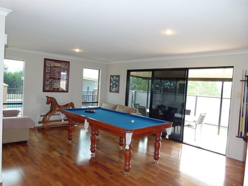27 Harrison Grove, Deebing Heights QLD 4306