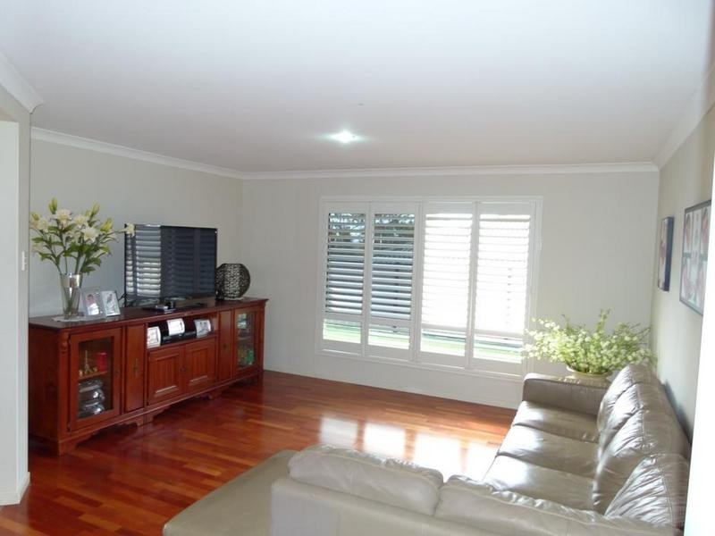 27 Harrison Grove, Deebing Heights QLD 4306