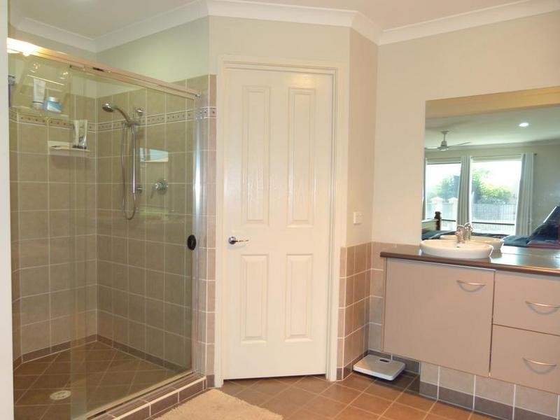 27 Harrison Grove, Deebing Heights QLD 4306