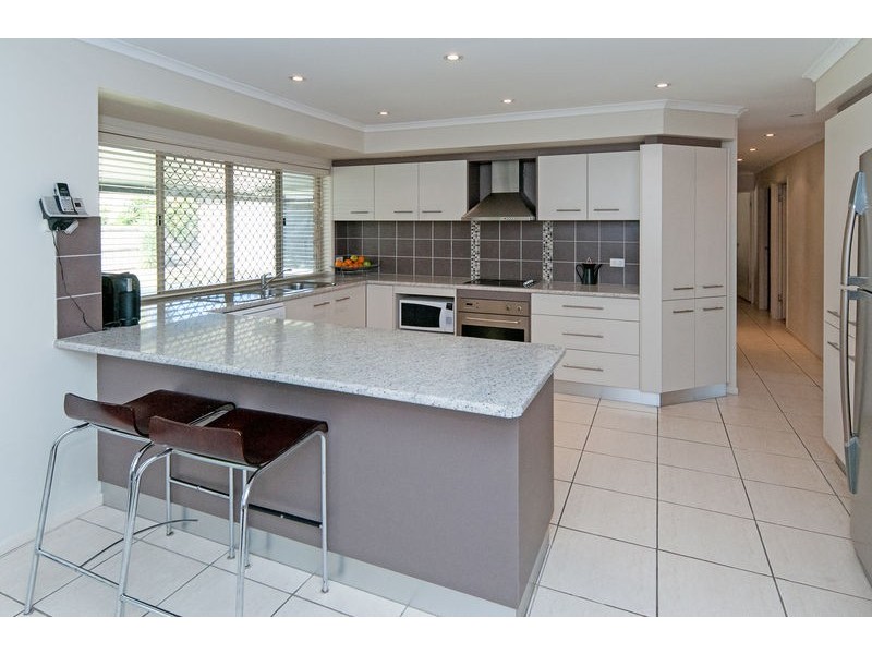 8 Tilbury Court, Yamanto QLD 4305