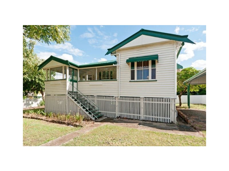15 Chubb Street, One Mile QLD 4305