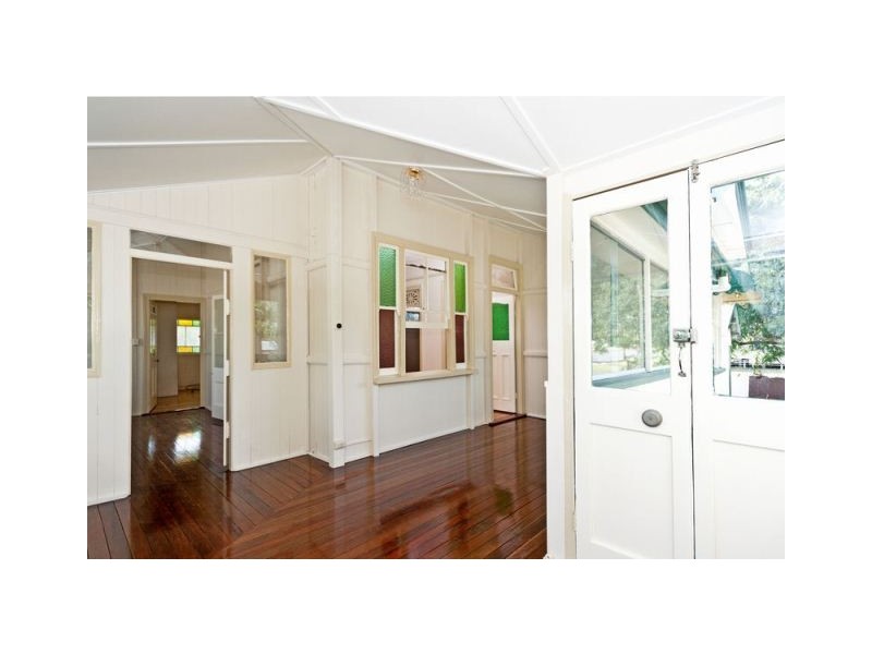 15 Chubb Street, One Mile QLD 4305