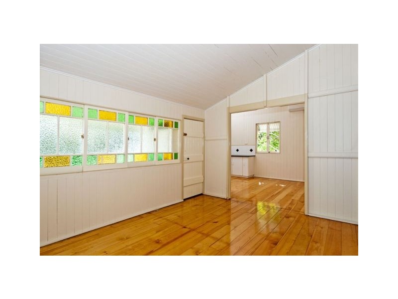 15 Chubb Street, One Mile QLD 4305