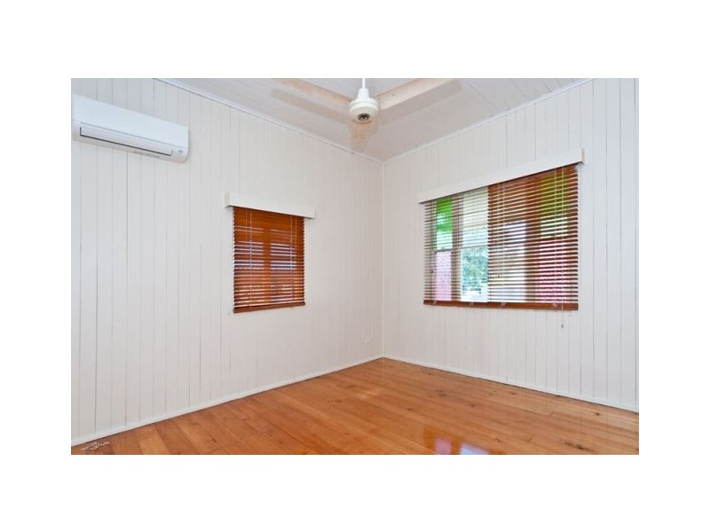 15 Chubb Street, One Mile QLD 4305