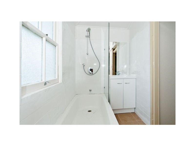 15 Chubb Street, One Mile QLD 4305