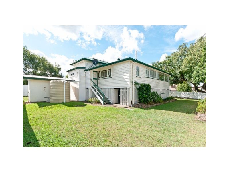 15 Chubb Street, One Mile QLD 4305