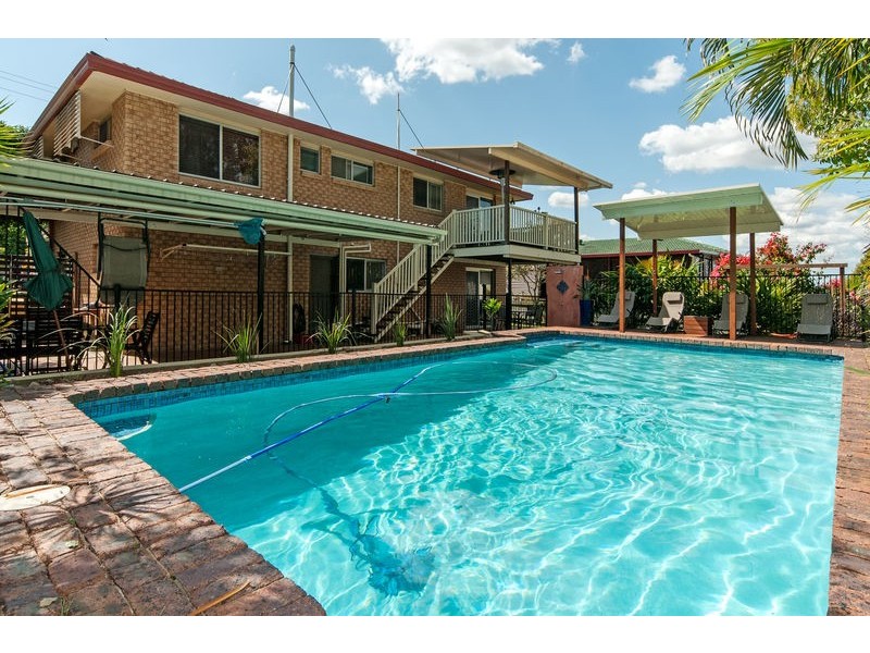 3 Rumsey Drive, Raceview QLD 4305