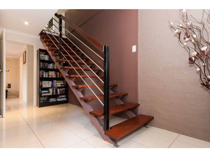 3 Rumsey Drive, Raceview QLD 4305