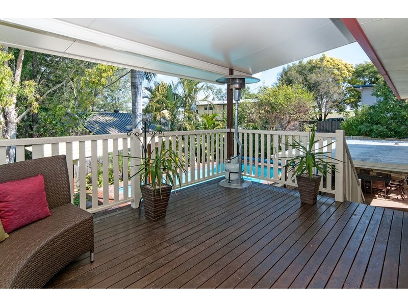 3 Rumsey Drive, Raceview QLD 4305