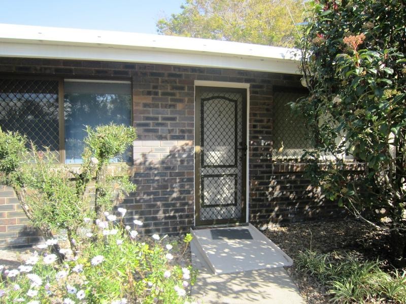 1/160 Glebe Road, Booval QLD 4304