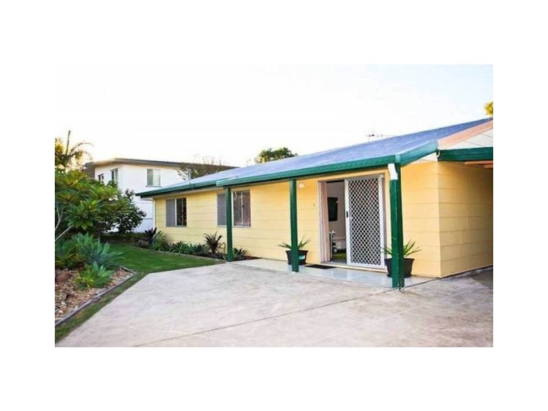 24 Phyllis Street, Eastern Heights QLD 4305