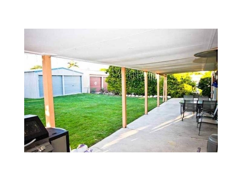 24 Phyllis Street, Eastern Heights QLD 4305