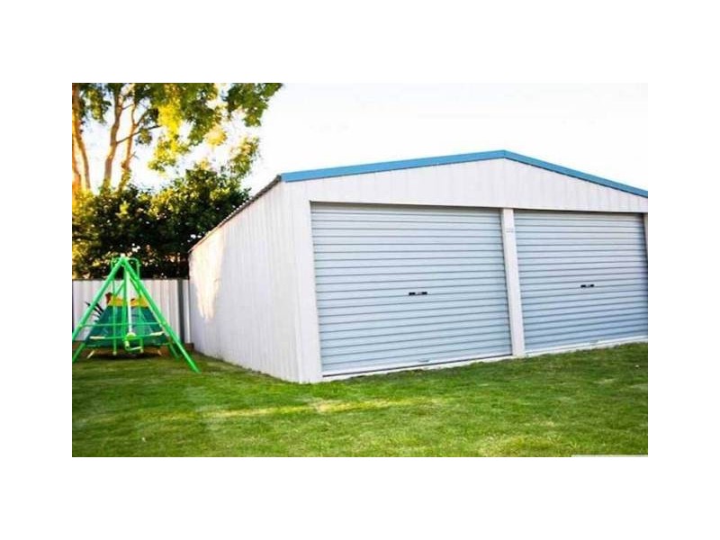 24 Phyllis Street, Eastern Heights QLD 4305