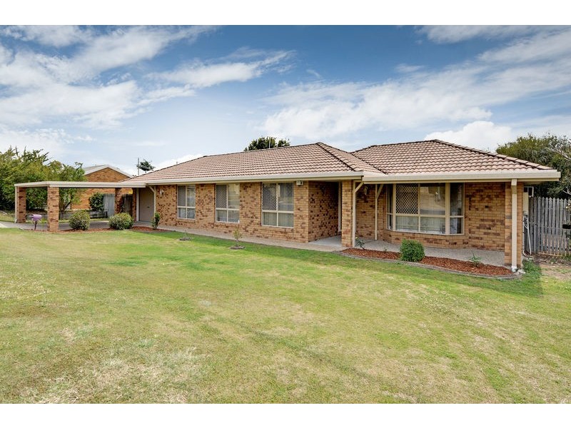 4 Cowley Drive, Flinders View QLD 4305