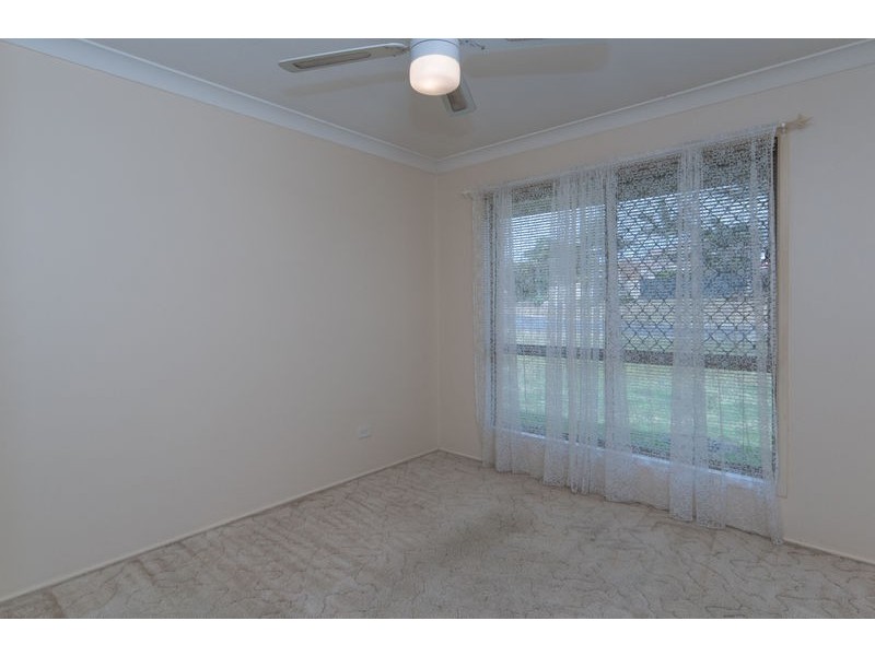 4 Cowley Drive, Flinders View QLD 4305
