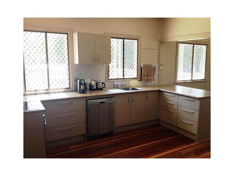 4 Robin Street, Coalfalls QLD 4305