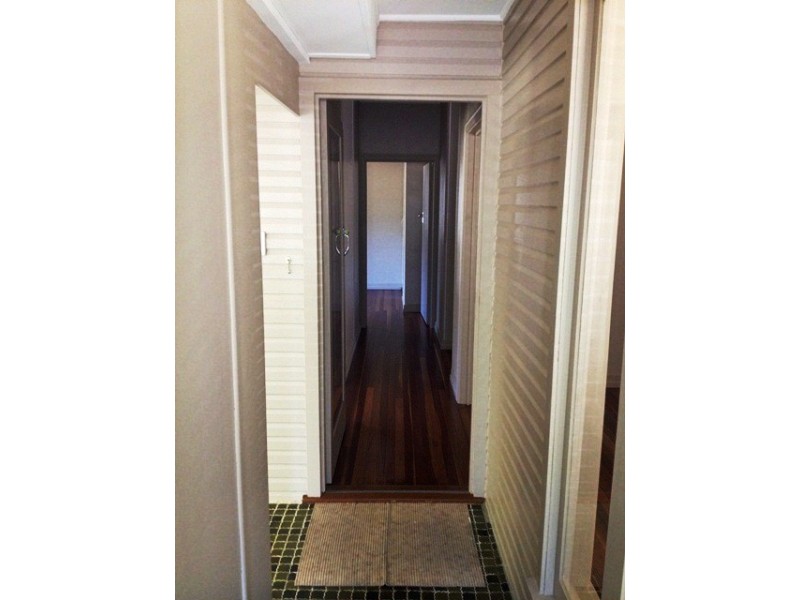 4 Robin Street, Coalfalls QLD 4305