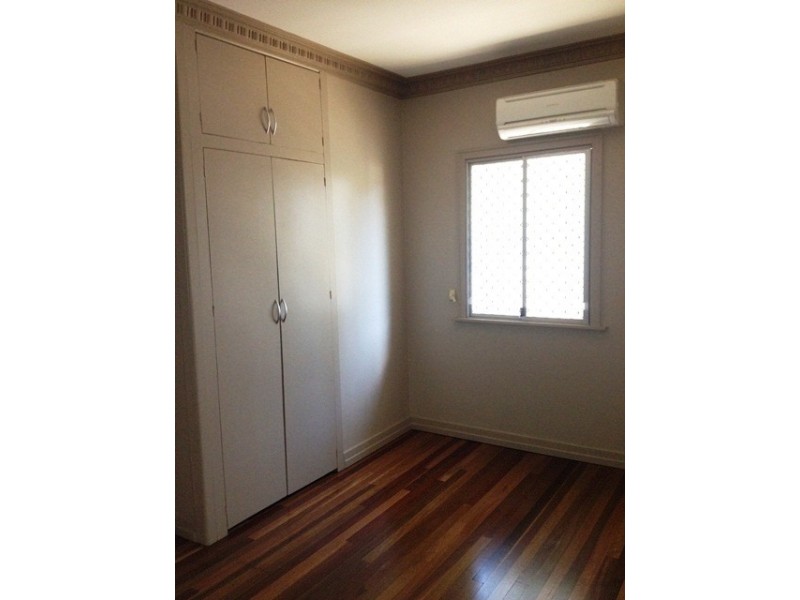 4 Robin Street, Coalfalls QLD 4305