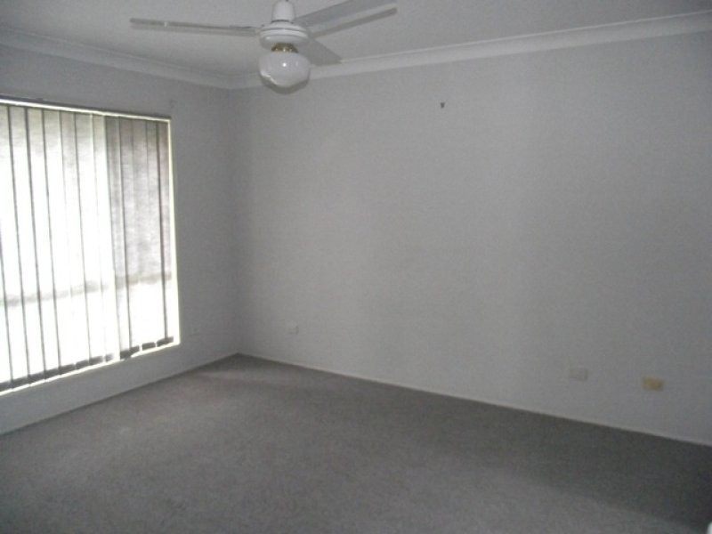 200 Wildey Street, Flinders View QLD 4305