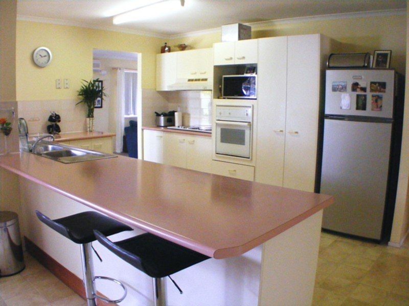 16 Bangalow Crescent, Raceview QLD 4305