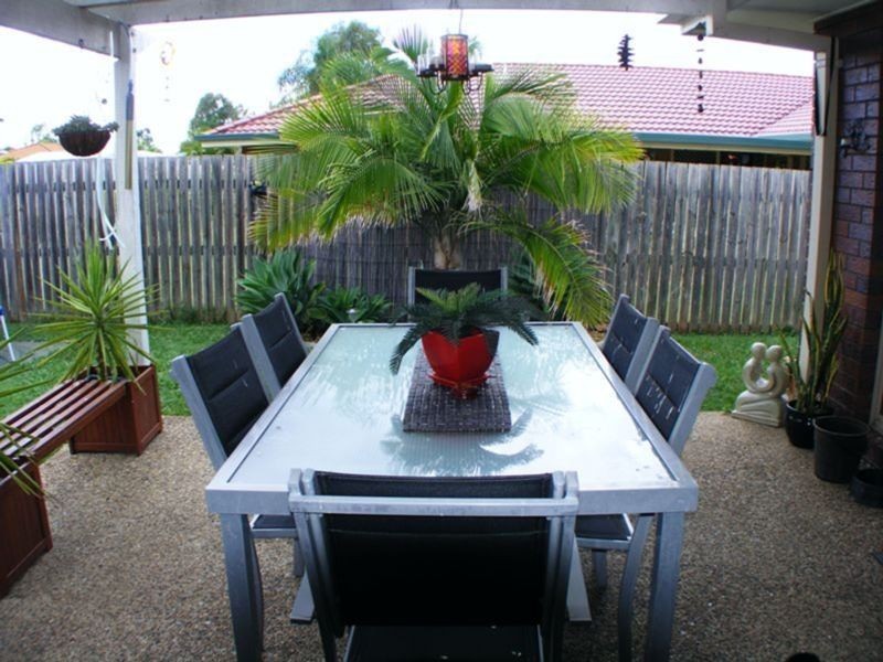 16 Bangalow Crescent, Raceview QLD 4305
