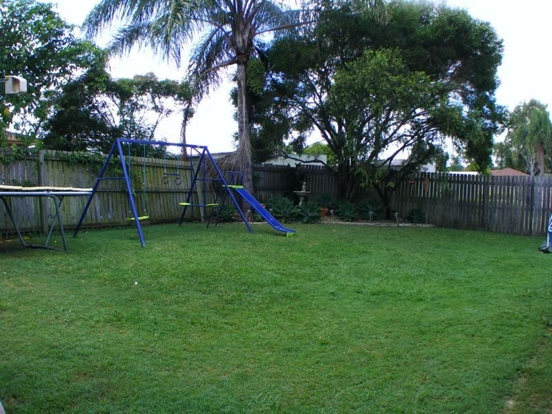 16 Bangalow Crescent, Raceview QLD 4305
