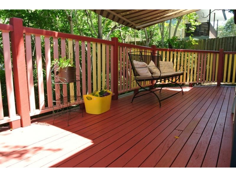 217 Blackstone Road, Silkstone QLD 4304