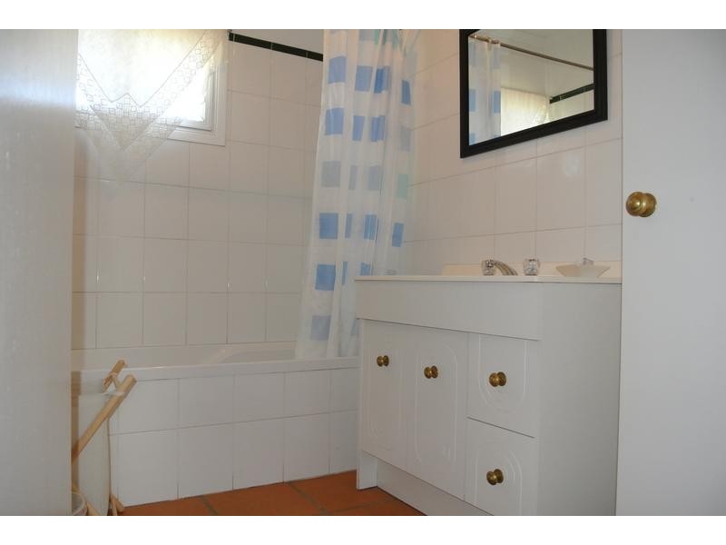 217 Blackstone Road, Silkstone QLD 4304