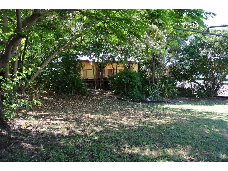 217 Blackstone Road, Silkstone QLD 4304