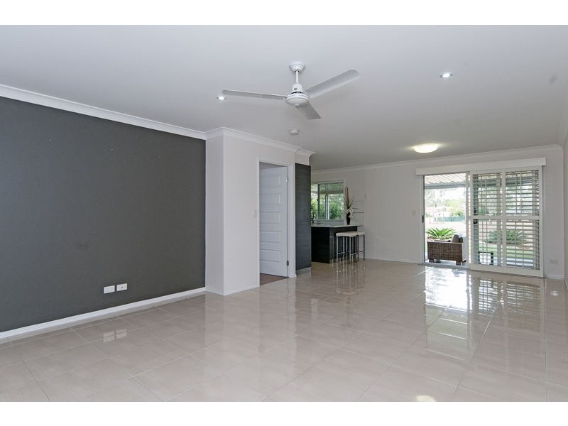 1 & 2/20 Deebing Creek Road, Yamanto QLD 4305