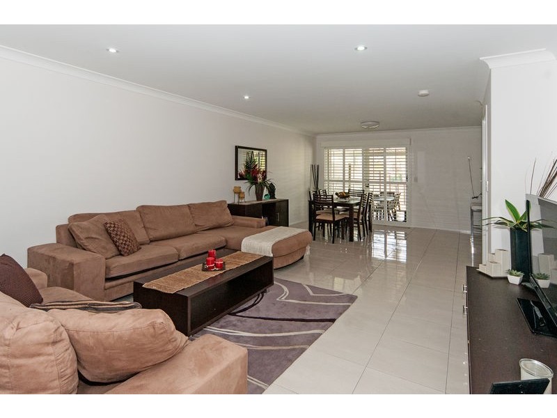 1 & 2/20 Deebing Creek Road, Yamanto QLD 4305