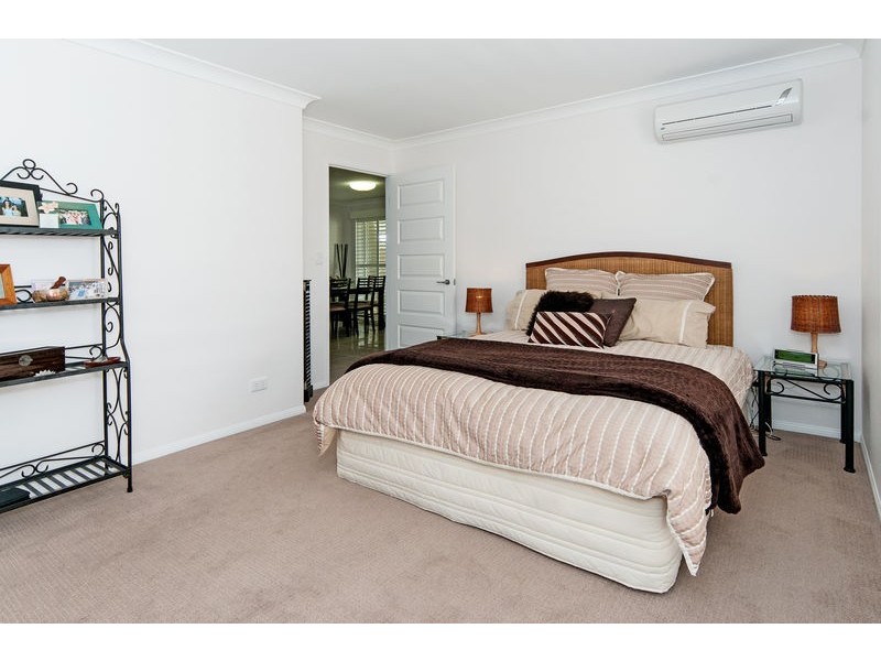 1 & 2/20 Deebing Creek Road, Yamanto QLD 4305