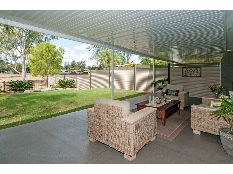 1 & 2/20 Deebing Creek Road, Yamanto QLD 4305
