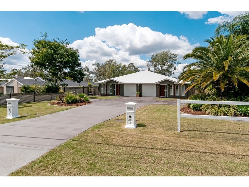 1 & 2/20 Deebing Creek Road, Yamanto QLD 4305