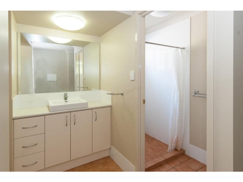 12/173 Warwick Road, Churchill QLD 4305