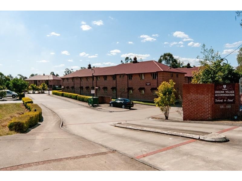 12/173 Warwick Road, Churchill QLD 4305