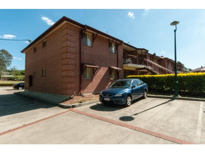 12/173 Warwick Road, Churchill QLD 4305