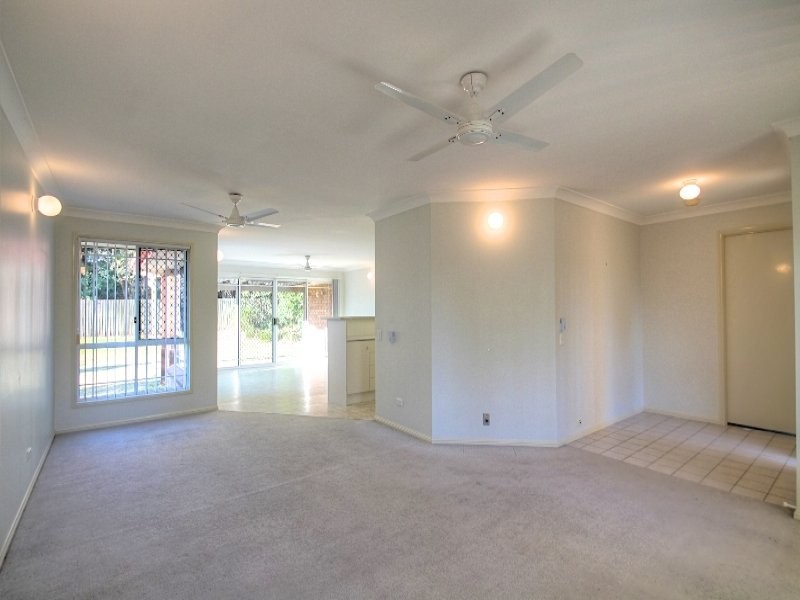 1 Jonquil Circuit, Flinders View QLD 4305