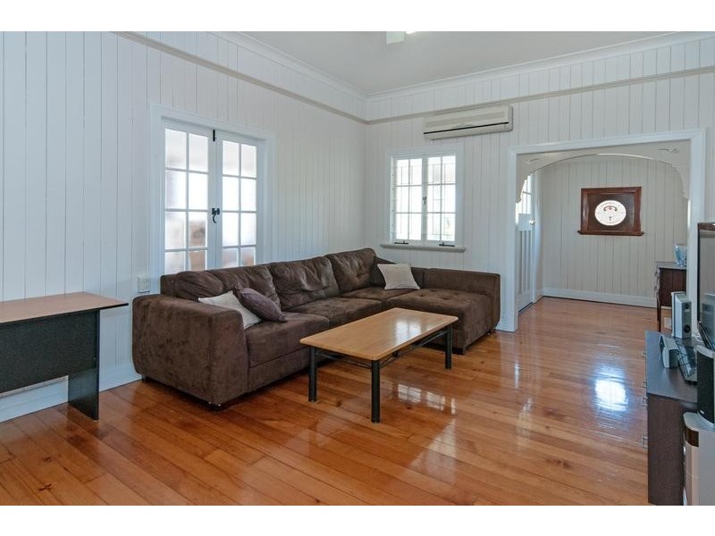 22 Hamilton Street, Booval QLD 4304