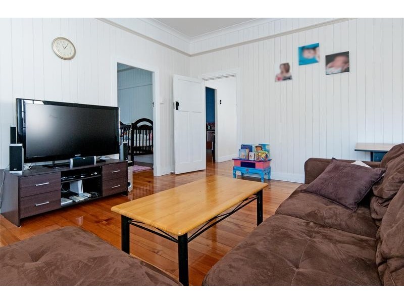 22 Hamilton Street, Booval QLD 4304