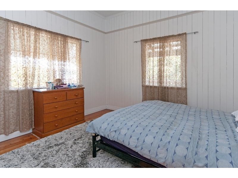 22 Hamilton Street, Booval QLD 4304