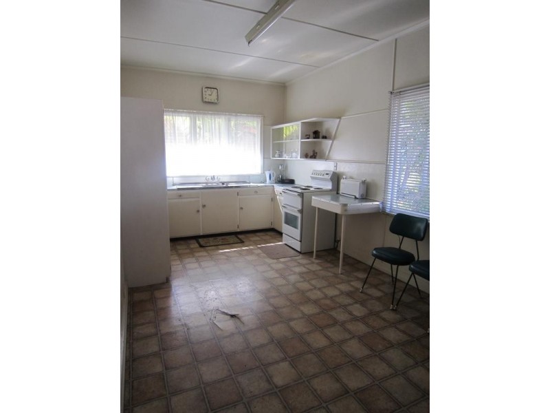 203 Cascade Street, Raceview QLD 4305