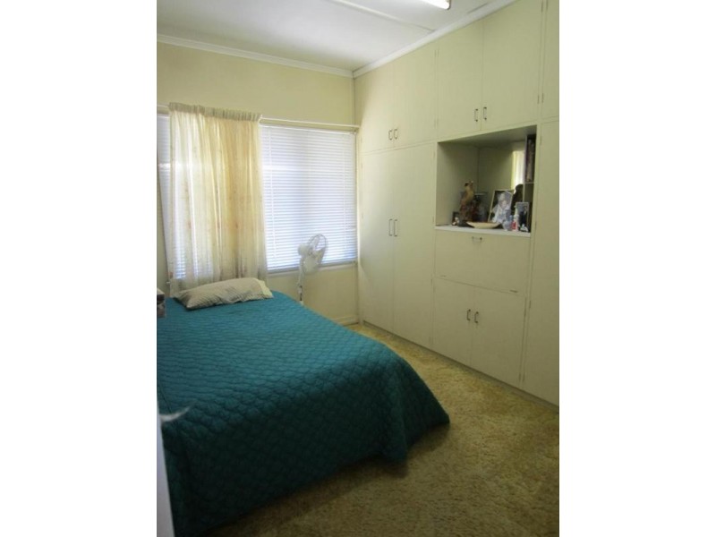 203 Cascade Street, Raceview QLD 4305