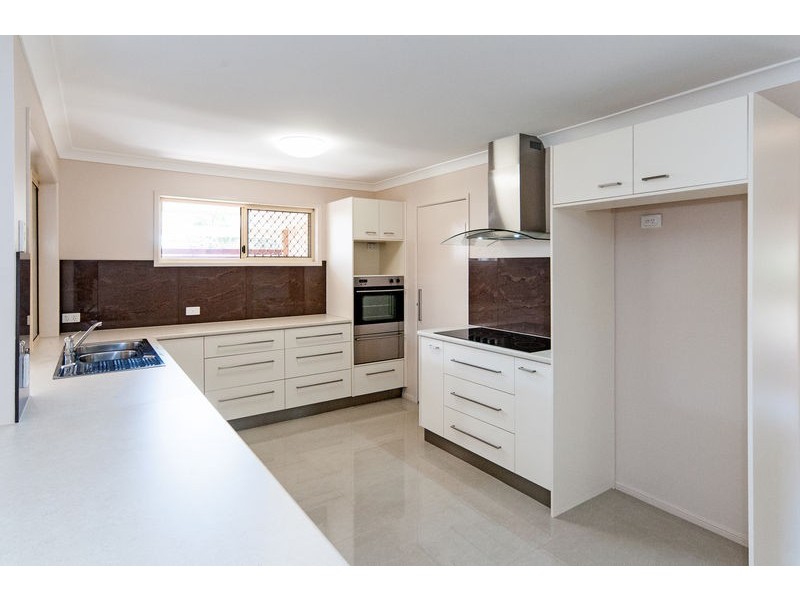 17 Kelso Close, Yamanto QLD 4305