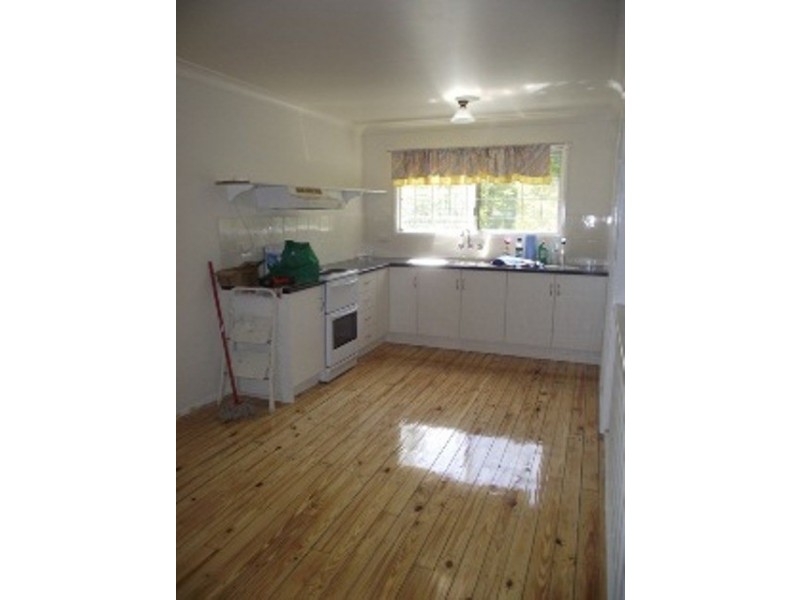 19 Macgregor Street, Woodend QLD 4305