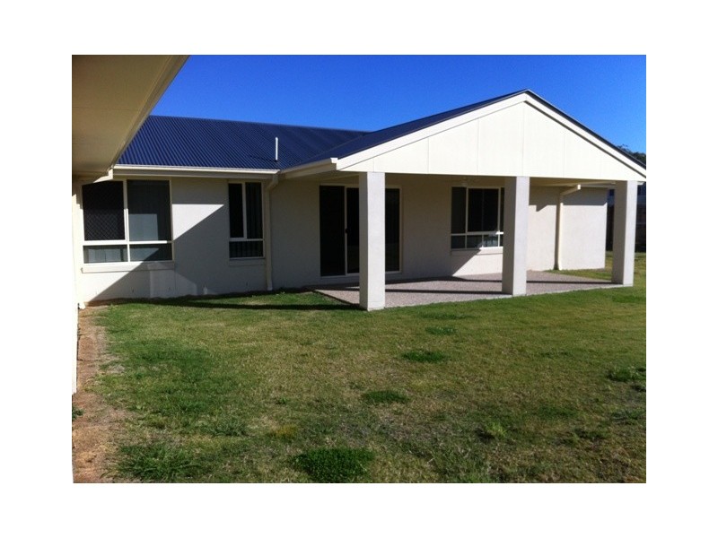 12 Iris Court, Yamanto QLD 4305